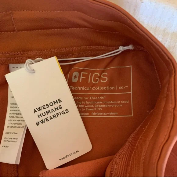 Figs XS-T High-Waisted Yola Scrub Pants - Picture 6 of 6